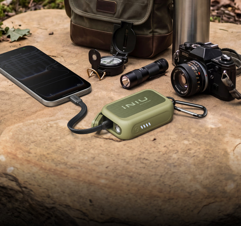 Rugged 10000 ricarica un telefono all'aperto
