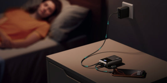 charge phone by power bank in night